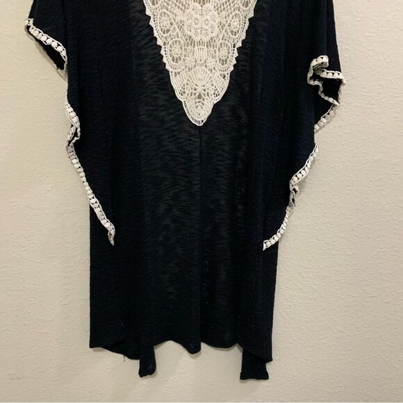 RUE 21 KIMONO WOMENS SMALL BLACK KNIT WHITE CROCHET BACK BOHO FESTIVAL HIPPIE. - Picture 8 of 11